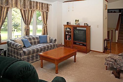 4th image of 3000 N Lake Miltona Dr NE