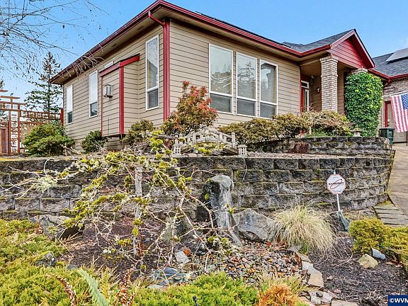 3rd image of 3393 NW Summerhill Pl