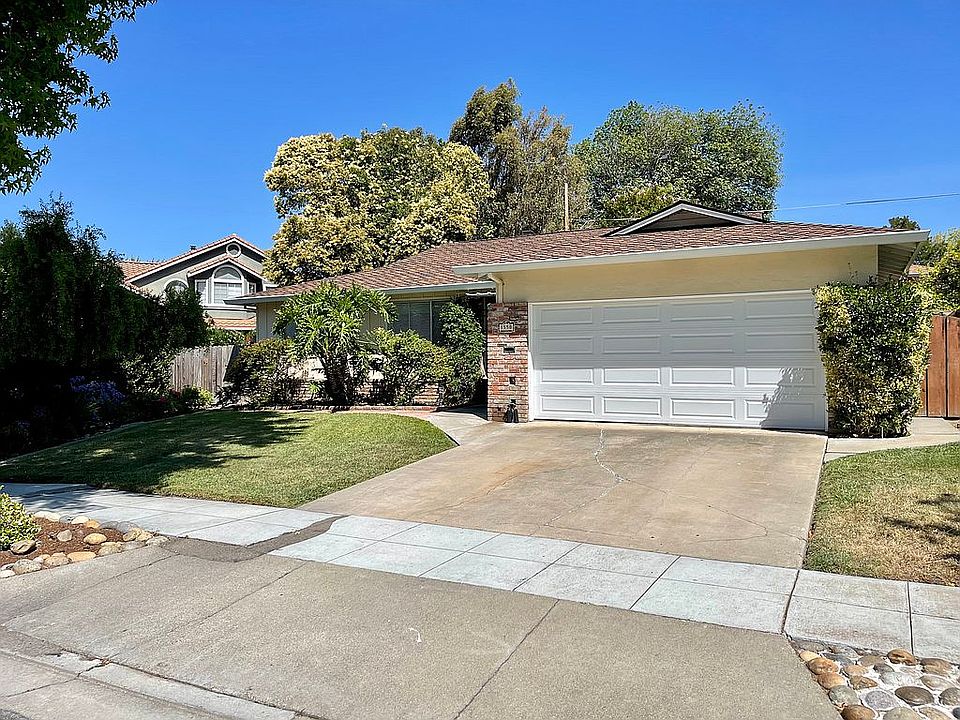 Front of the home. 