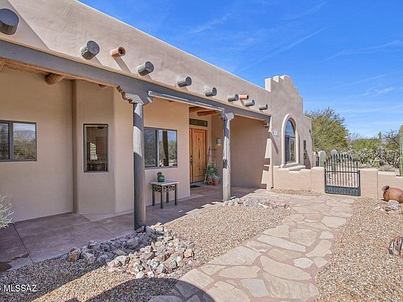 2nd image of 11075 N Camino De La Tierra