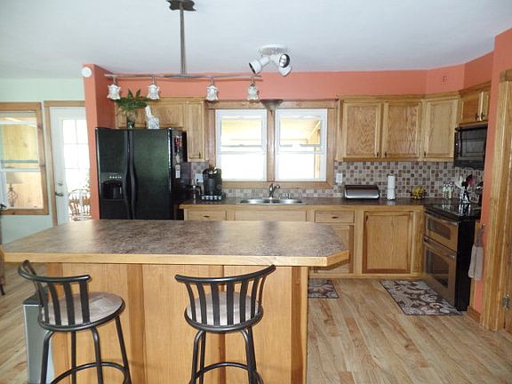 2nd image of 29 Highland Ave