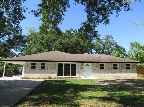 106 Fairfax Pl, New Orleans, LA 70131