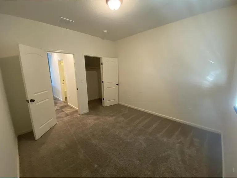 2406 Plantation Ave — Photo 9