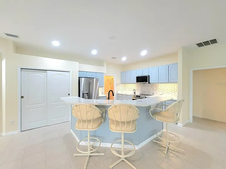 9 Woodholme Ln — Photo 4