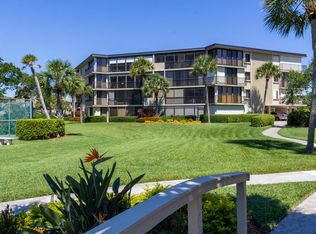 1815 Mooringline Dr PENTHOUSE E, Vero Beach, FL 32963