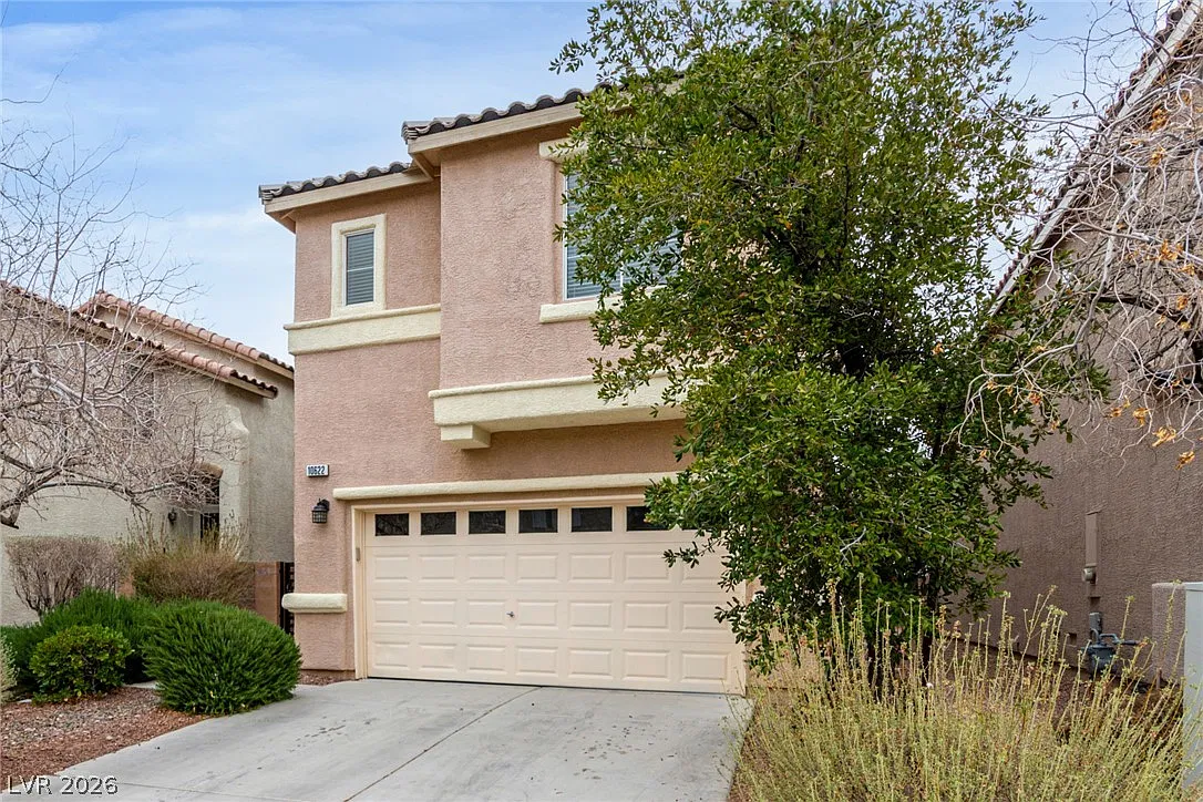 4 bed, 2.5 bath, 1829 sqft, $2,795 — Photo 3