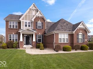 1243 Colinbrook Cir, Greenwood, IN 46143