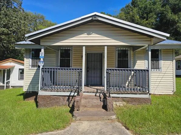 3722 Piedmont Dr, Macon, GA 31217