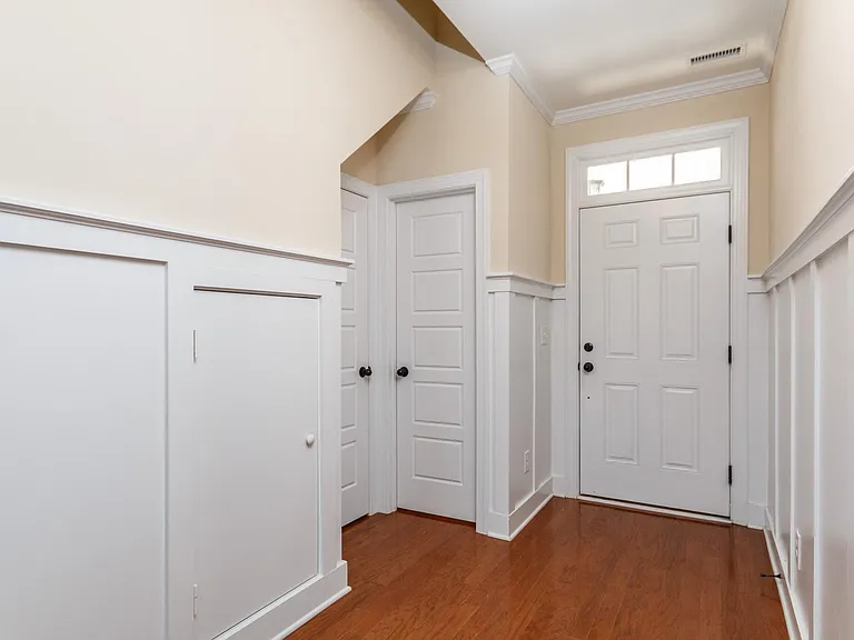 205 Roundhouse Ln — Photo 4