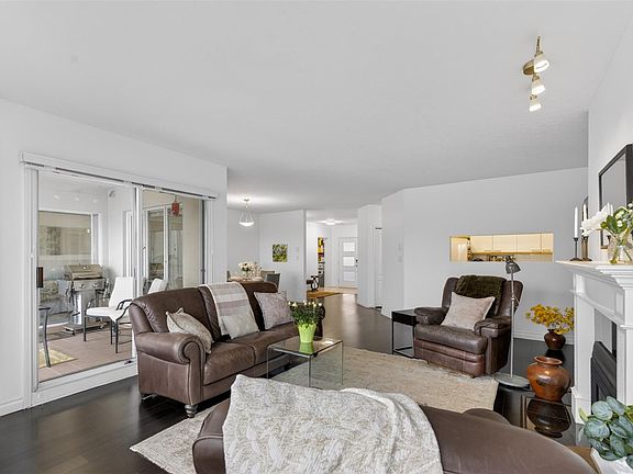 5th image of 50 Songhees Rd #618