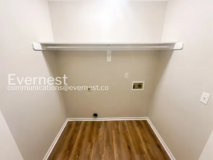 1902 Brent Ln — Photo 18