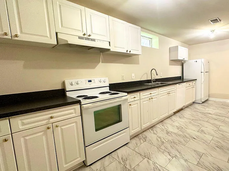 2893 Myrtlewood Dr — Photo 4