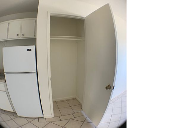 3rd image of 3949 33rd St #19