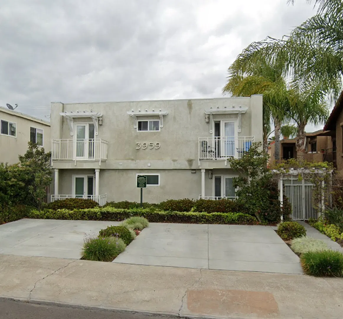 Coming Soon | North Park One Bedroom With In-Unit Laundry And Parking — Photo 1