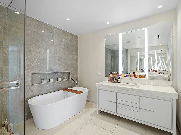 200 SE Mizner Blvd #810 — Photo 18