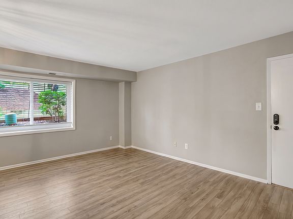 3rd image of 3200 S 28th St APT 204