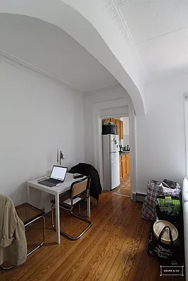 Rented by Grand & Co. | media 33