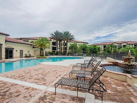 4th image of 12930 Positano Cir APT 102