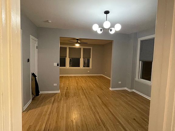 5th image of 2414 W Medill Ave #2