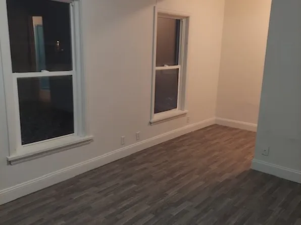 527 1st Ave E_527 - 2, 527 1st Ave E, Newton, IA 50208