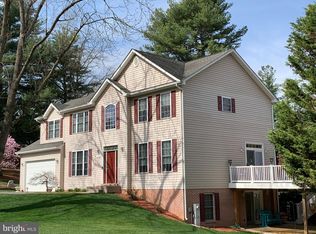 16 Fitzhugh Ave, Westminster, MD 21157