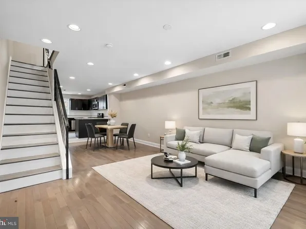 1748 S Mole St, Philadelphia, PA 19145