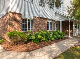 3563 Blue Jay Way APT 100, Eagan, MN 55123