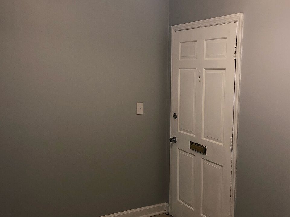 2nd image of 2810 Carriage Dr APT J