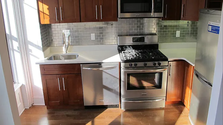 Rented by Keller Williams NYC | media 20