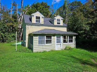 47 Falls Rd E, Moodus, CT 06469