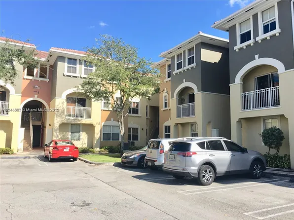 8999 NW 107th Ct Unit 213, Doral, FL 33178