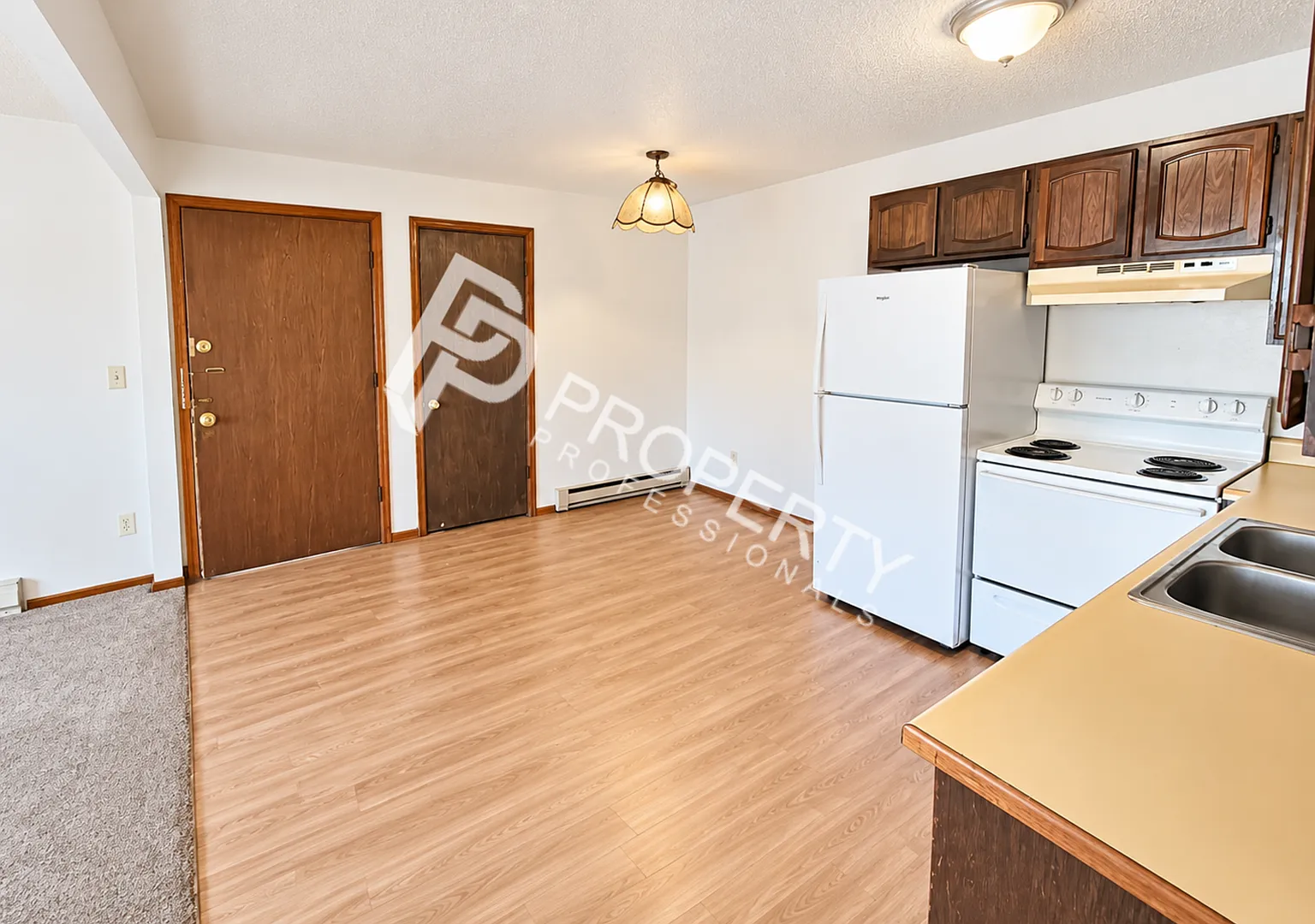 Condo For Rent in Rifle — Photo 2