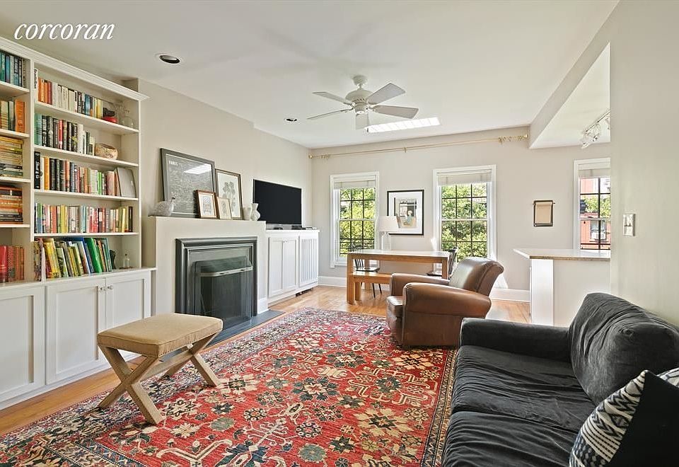 1st image of 438 Pacific St #4