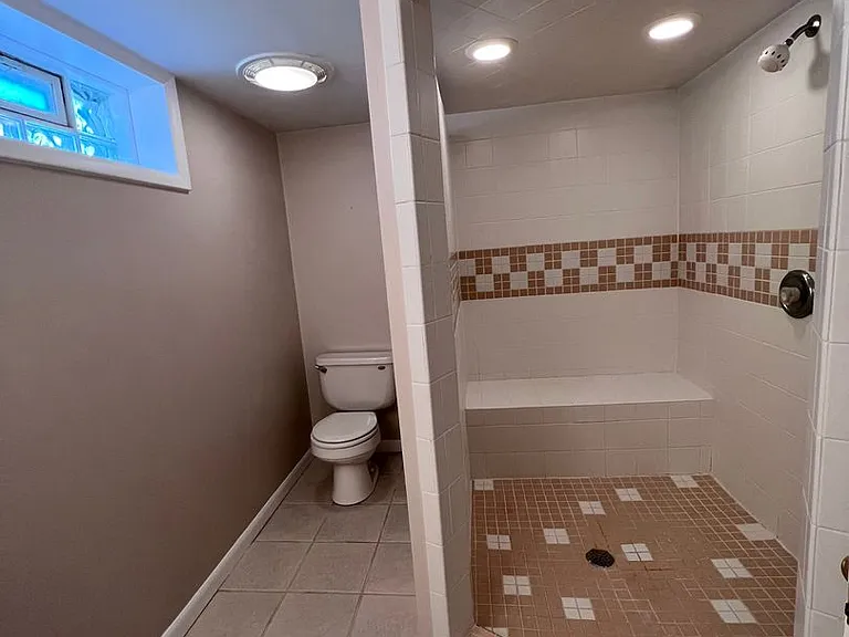 1008 Breton Rd SE — Photo 22