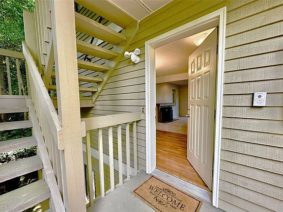 2nd image of 406 10th St APT C201