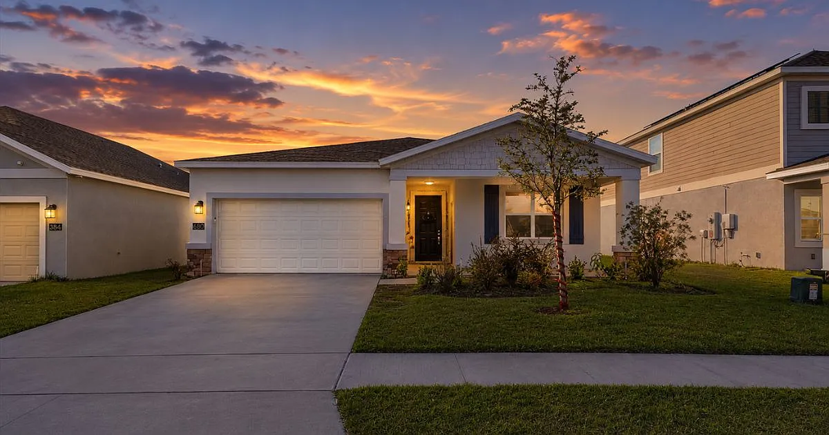 3 bed, 2000 sqft, $2,100 — Photo 1