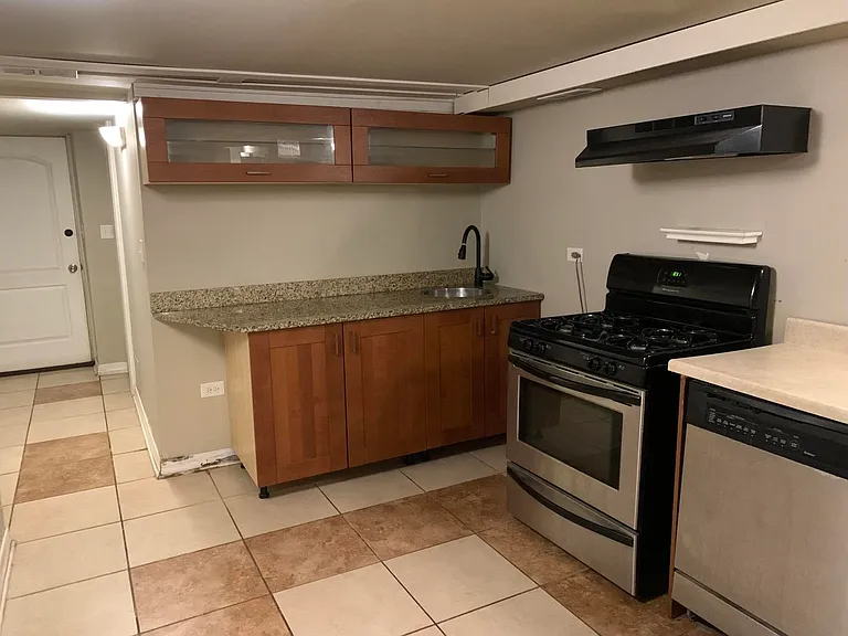 2863 W Belden Ave #2 — Photo 6