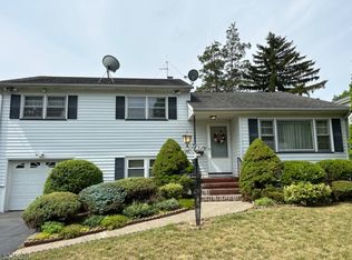 29 Patricia Pl, Clifton, NJ 07012