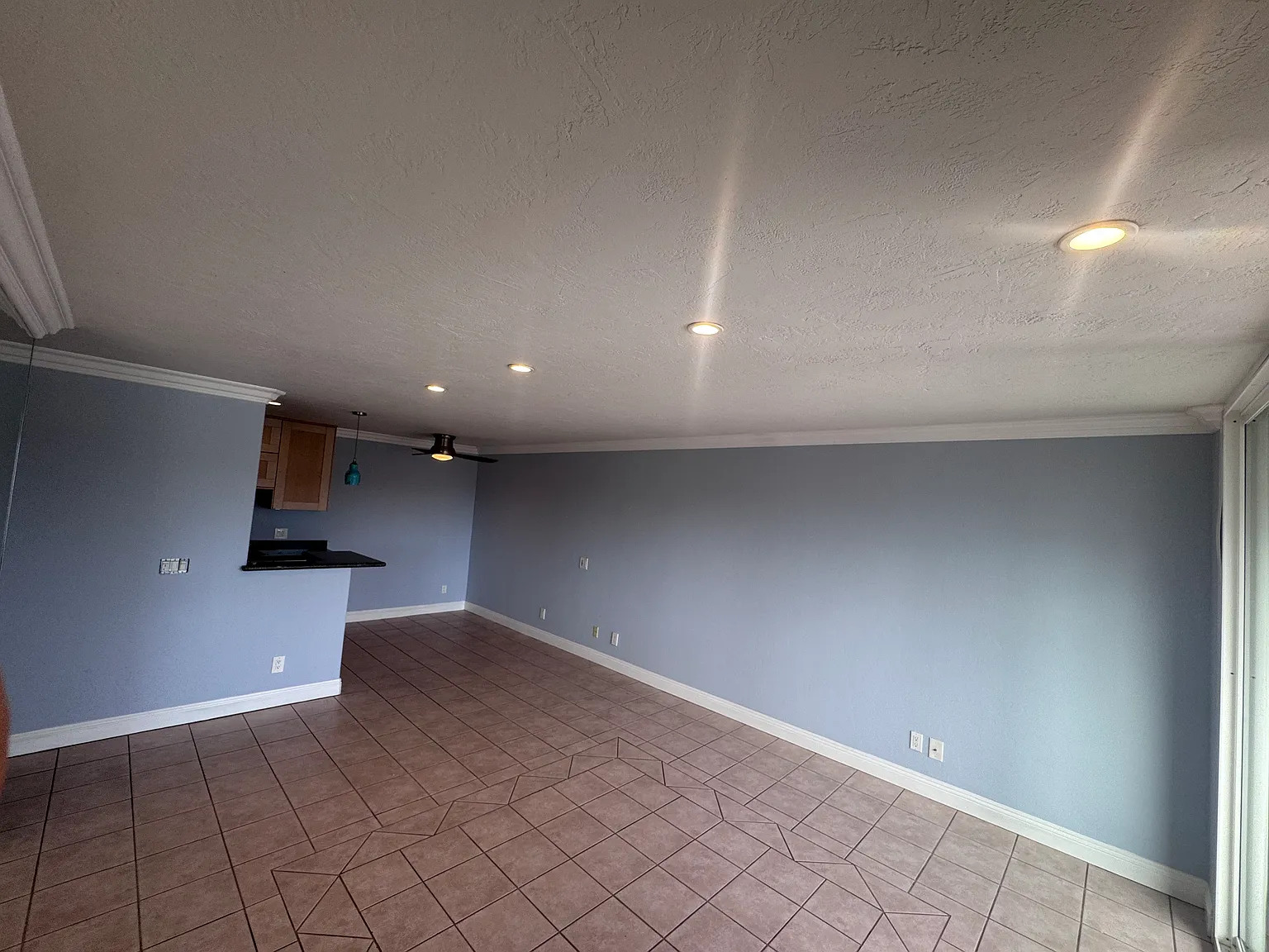 2965 Mission Blvd — Photo 3