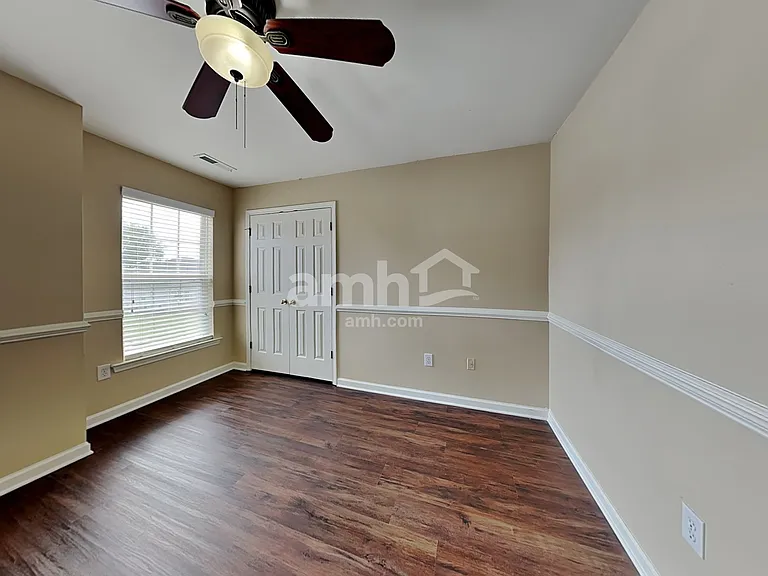 405 Bedstraw Ct — Photo 14