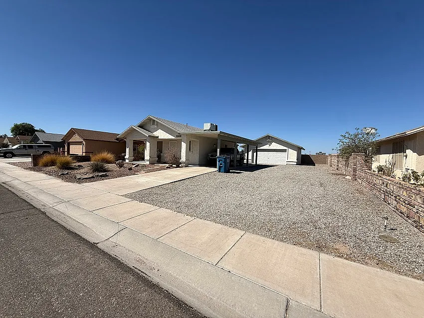 1 bed, 576 sqft, $1,350 — Photo 3