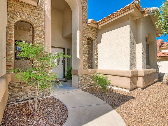 3rd image of 5940 Los Pueblos Dr