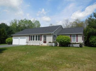 11 Holly Cir, Easthampton, MA 01027