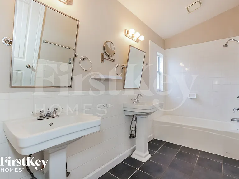 2202 Cattleman Dr — Photo 10