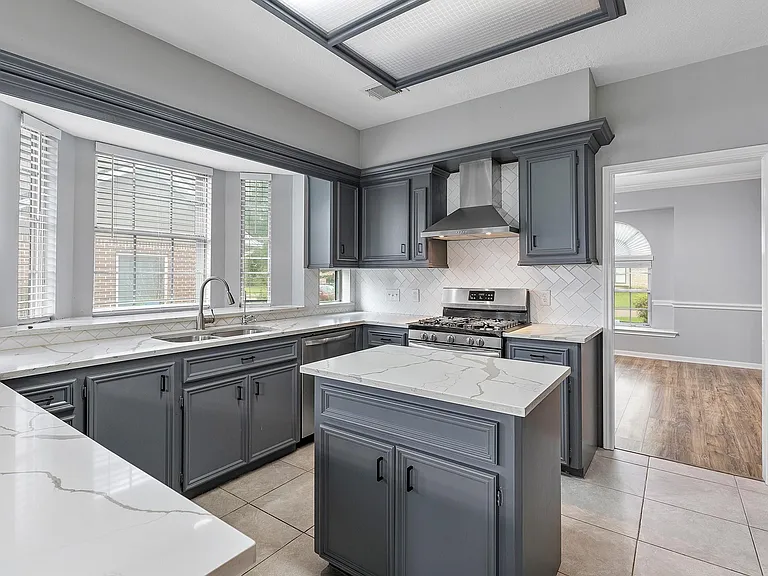 5622 Woodland Creek Dr — Photo 6