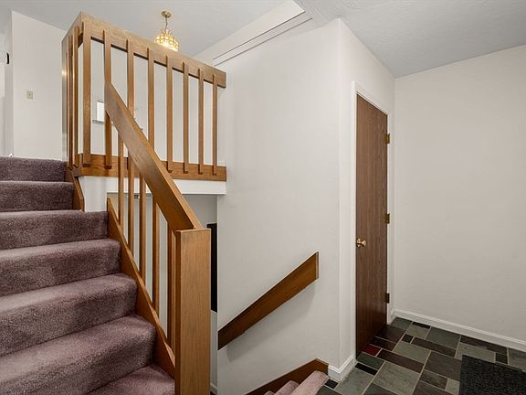 4th image of 50 Londonderry Rd