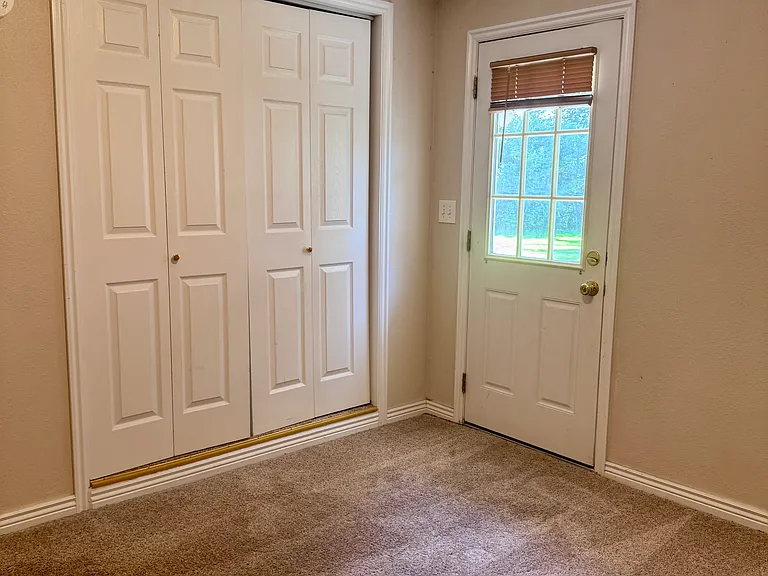 487 Gustafson Dr — Photo 13