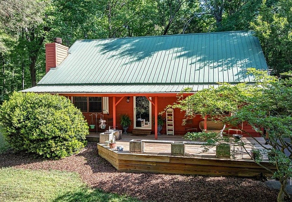 1st image of 125 Clarkewoods Road