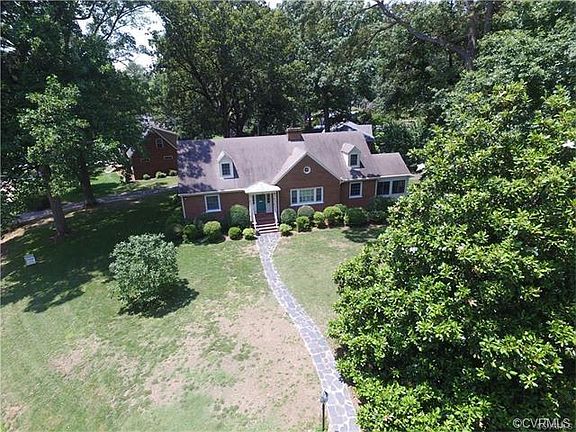 3rd image of 7501 S Pinehill Dr