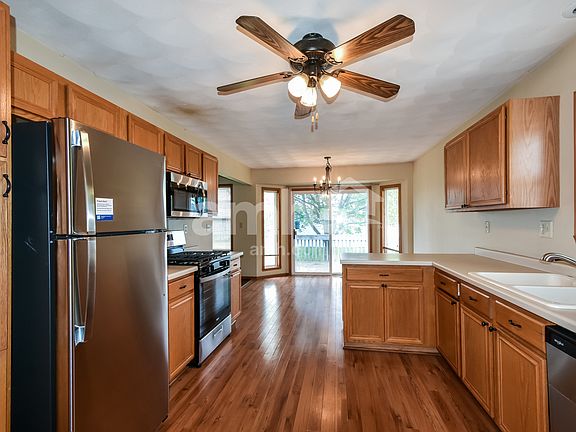 4th image of 10996 Meadowsweet Ln